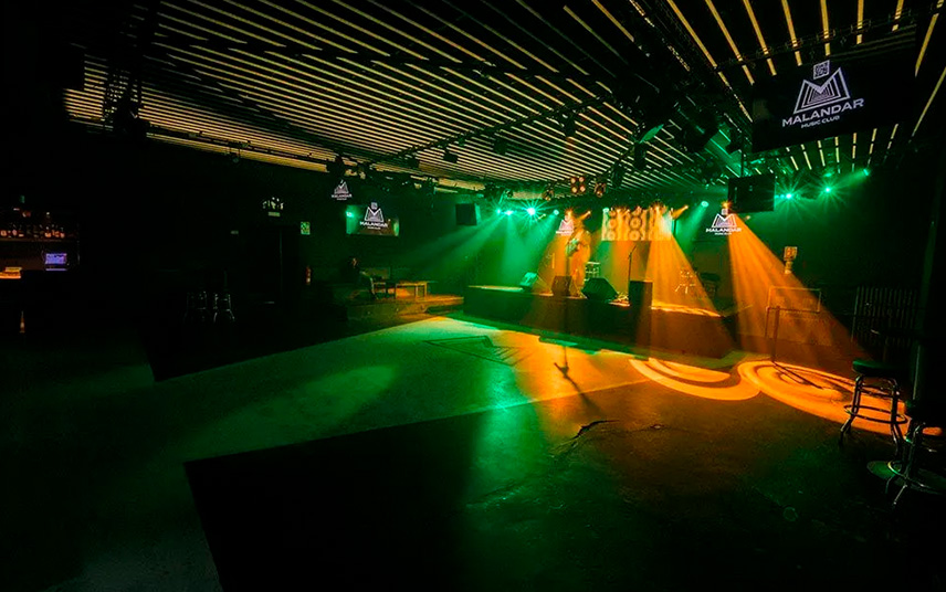 Sala Malandar - Sevilla. Escenario. Concierto por Palestina